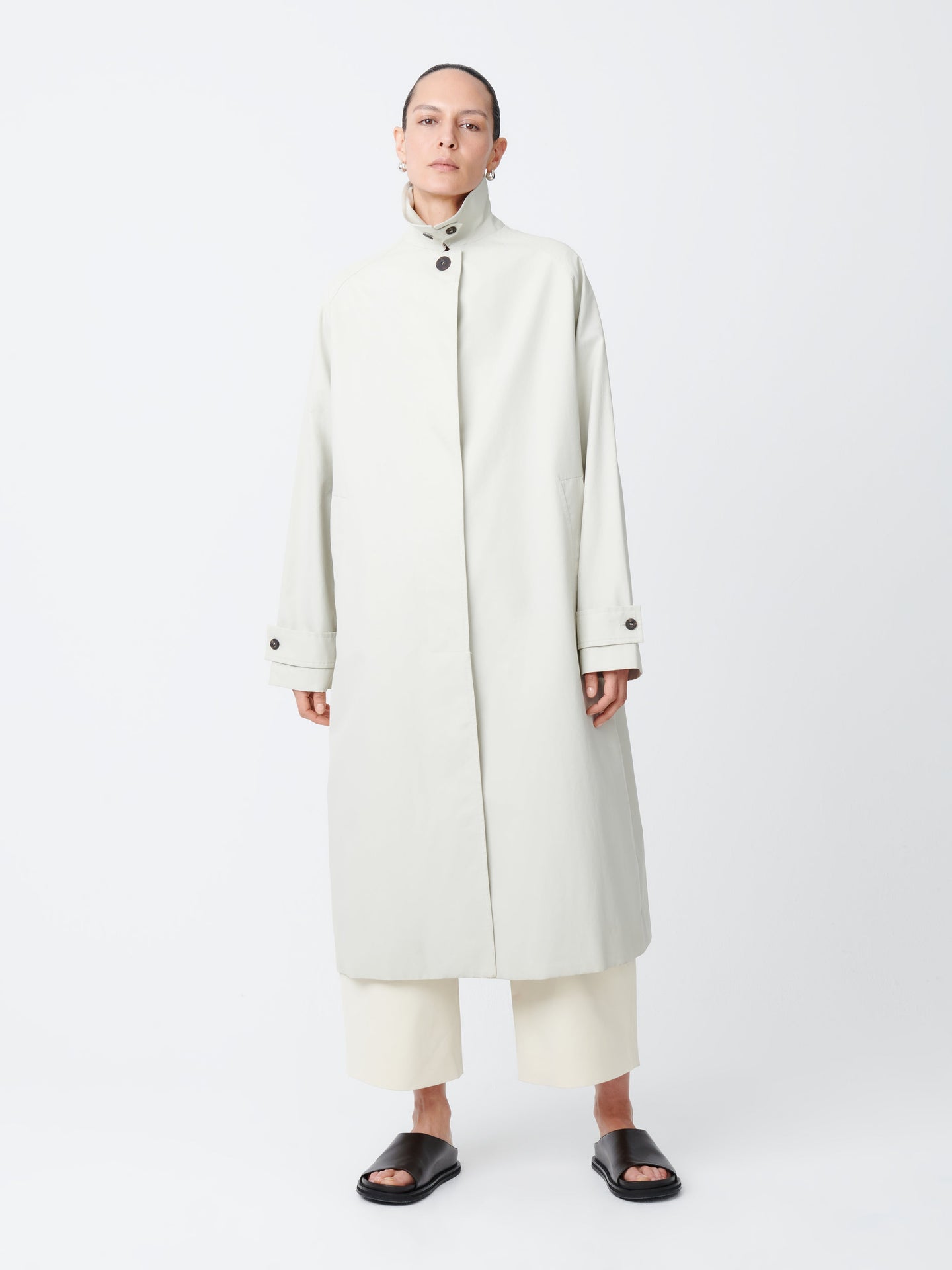 HOLIN COATED COAT IN DOVE