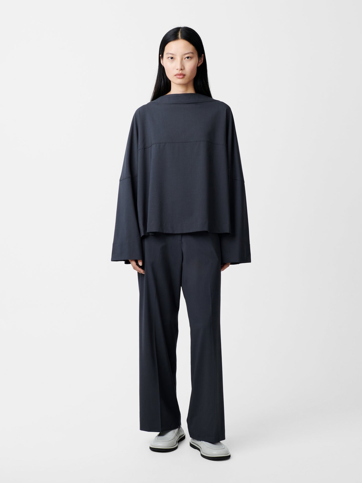 BAIER TROPICAL WOOL PANT IN SEAL BLUE