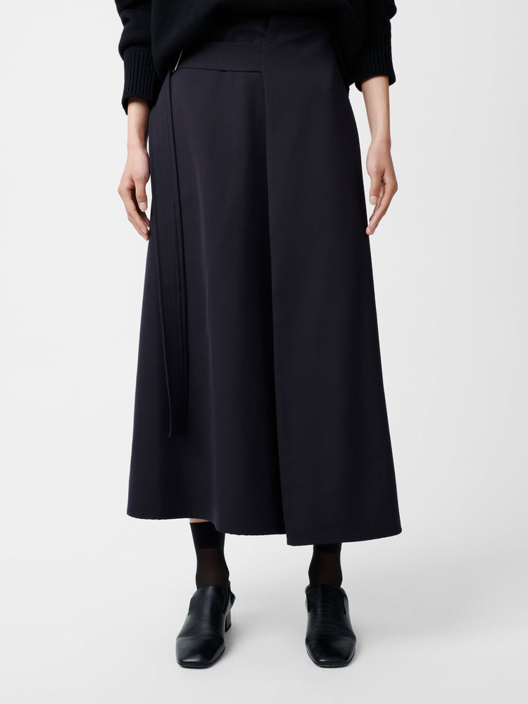 BASSI  SKIRT IN DARKEST NAVY