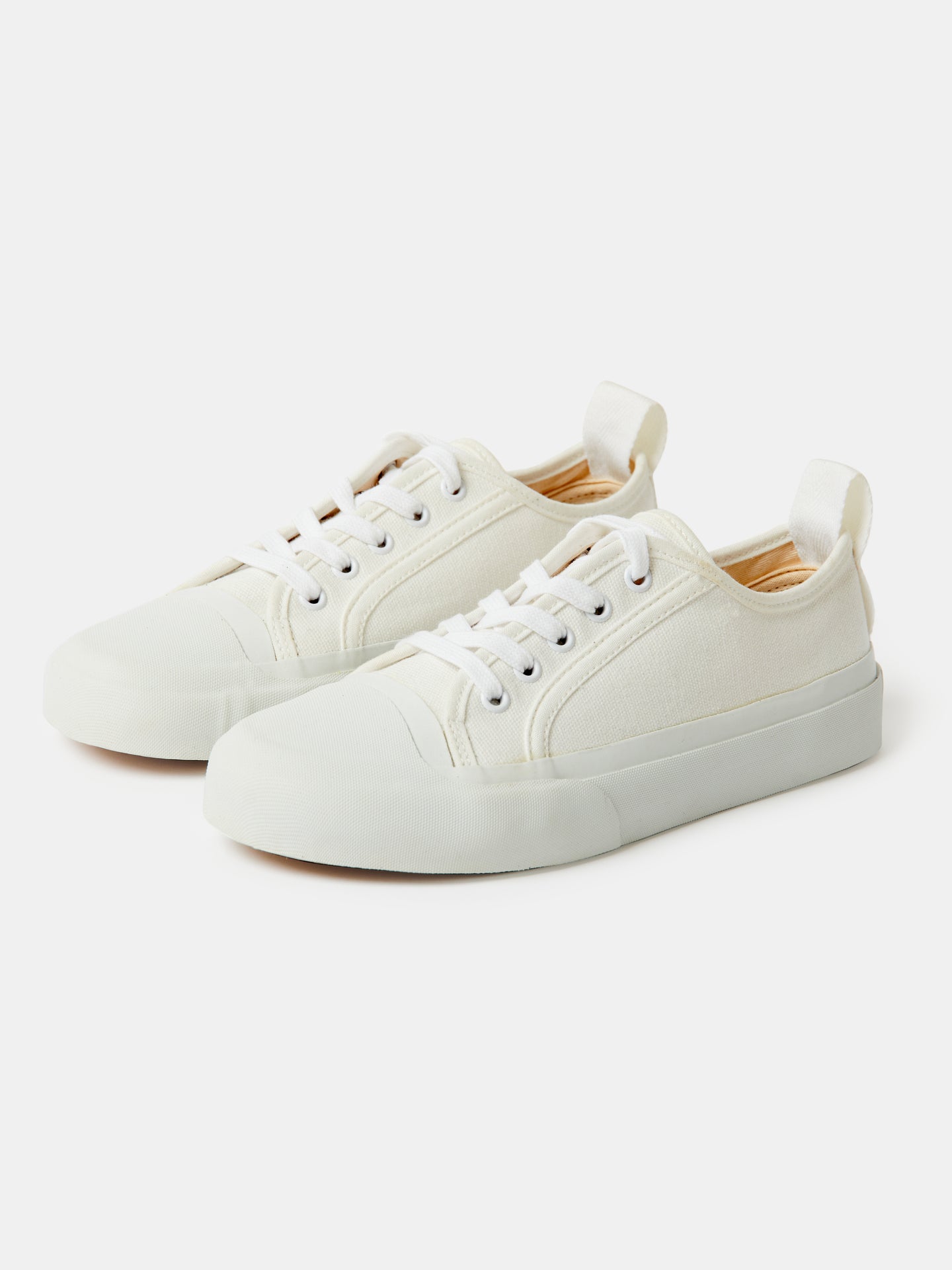 BYRD CANVAS SHOE IN CREAM