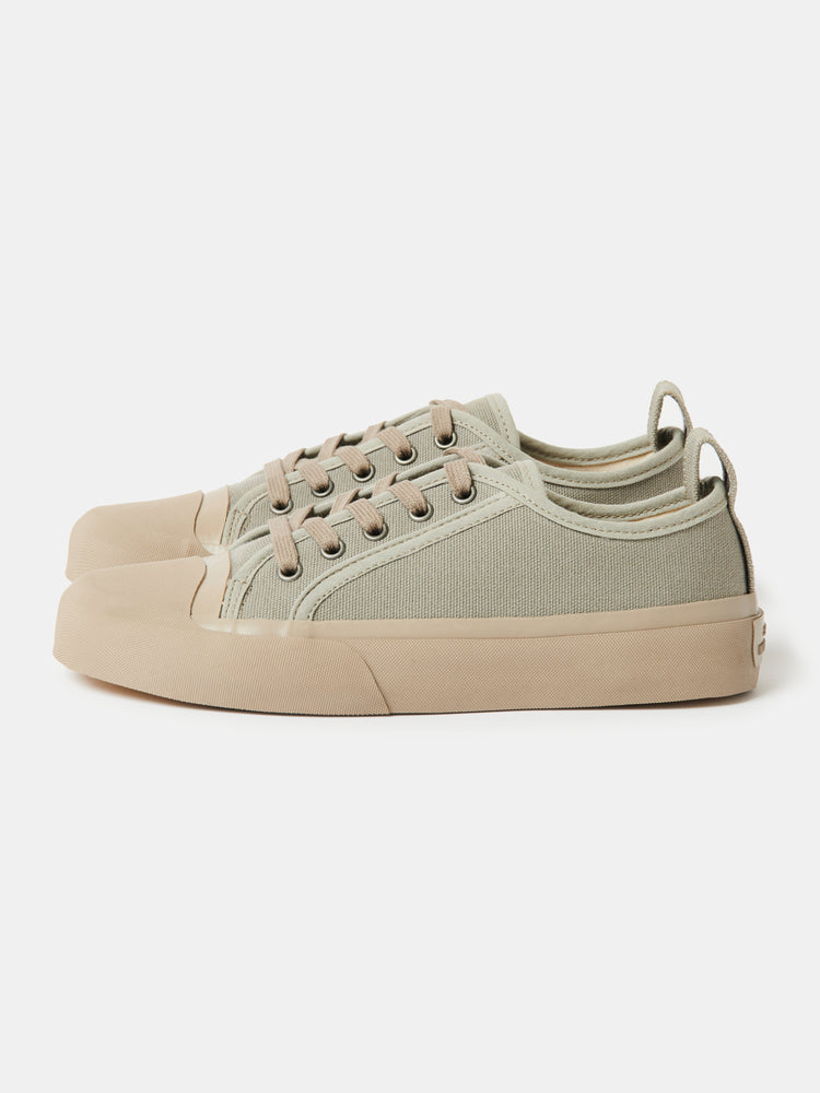 BYRD CANVAS SHOE IN KHAKI