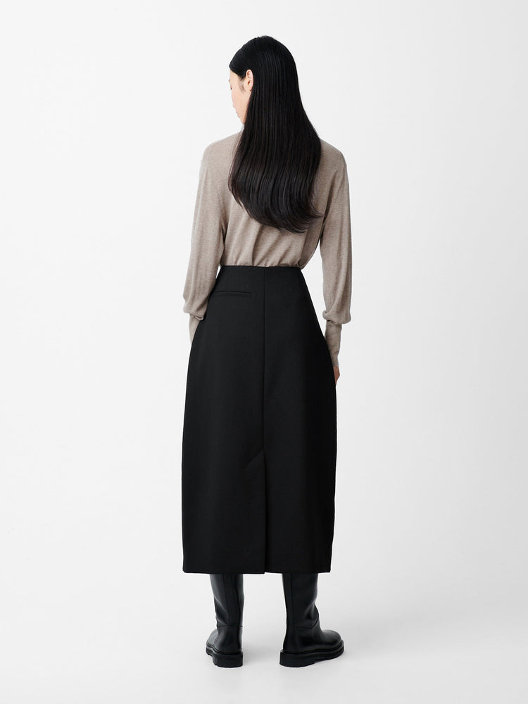 CARSON VISCOSE SKIRT IN BLACK