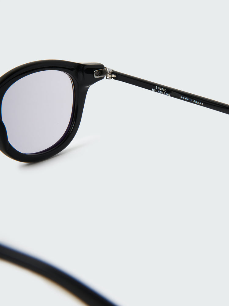 KUMIKI SUNGLASSES IN MATT BLACK