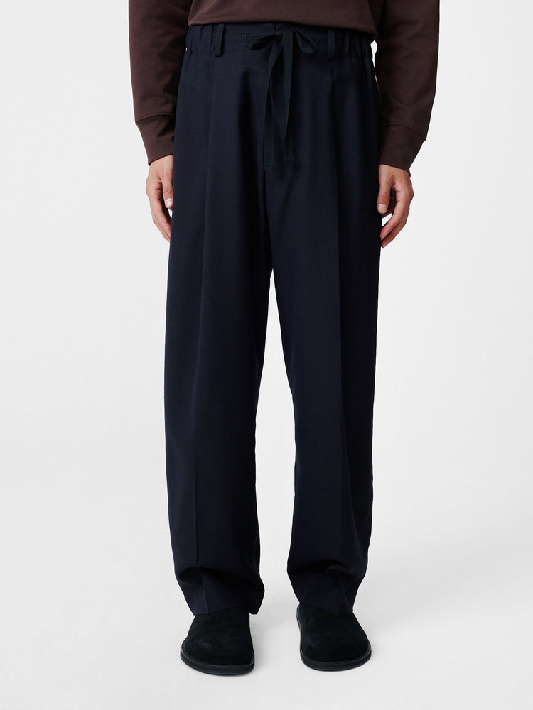 NOAM TROPICAL WOOL PANT IN DARKEST NAVY