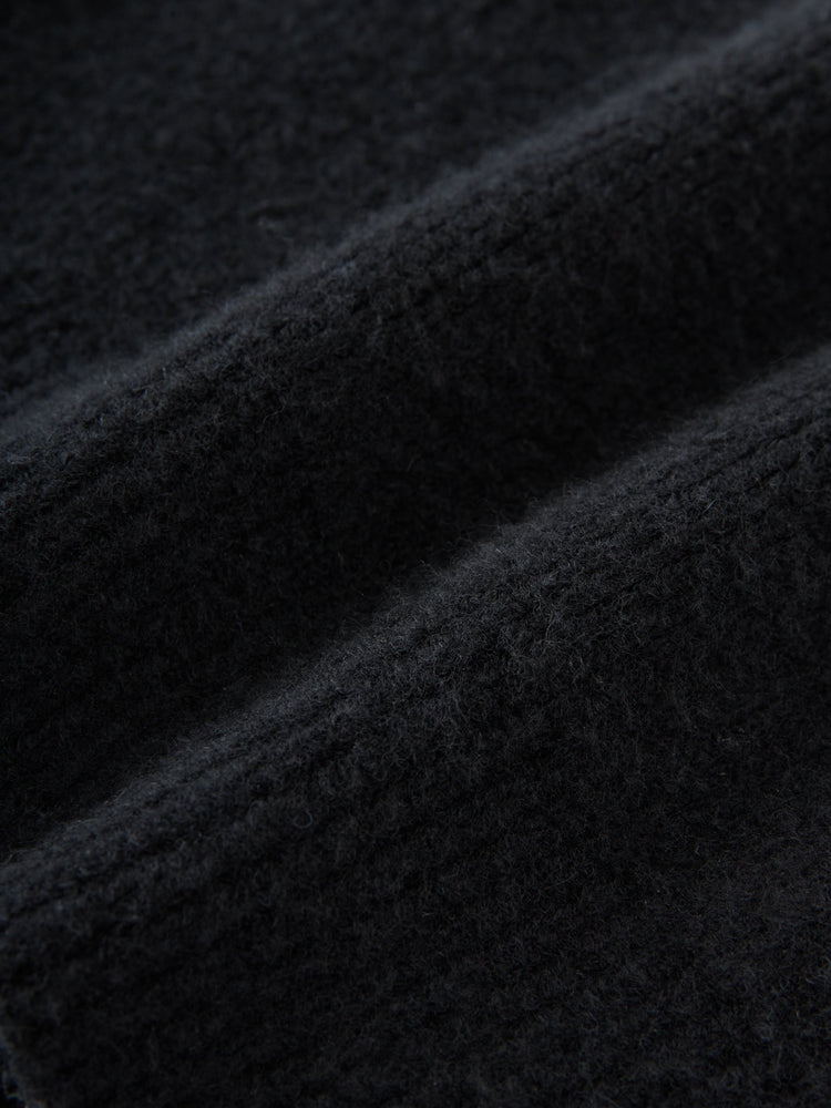 POROS KNIT IN BLACK