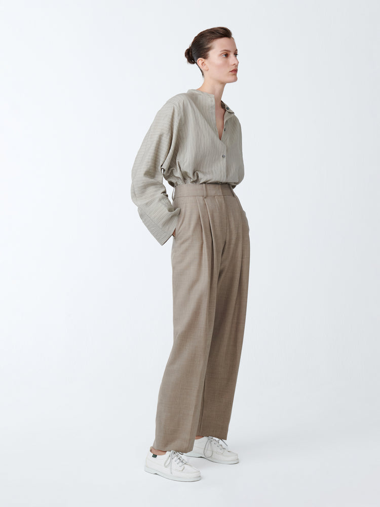 SPERRO TROPICAL WOOL PANT IN STRAW MELANGE